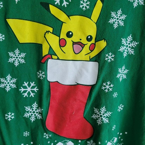 Pokemon Pikachu in Christmas Stocking Youth T-Shirt Delta Pro Size M - Green - Picture 6 of 8